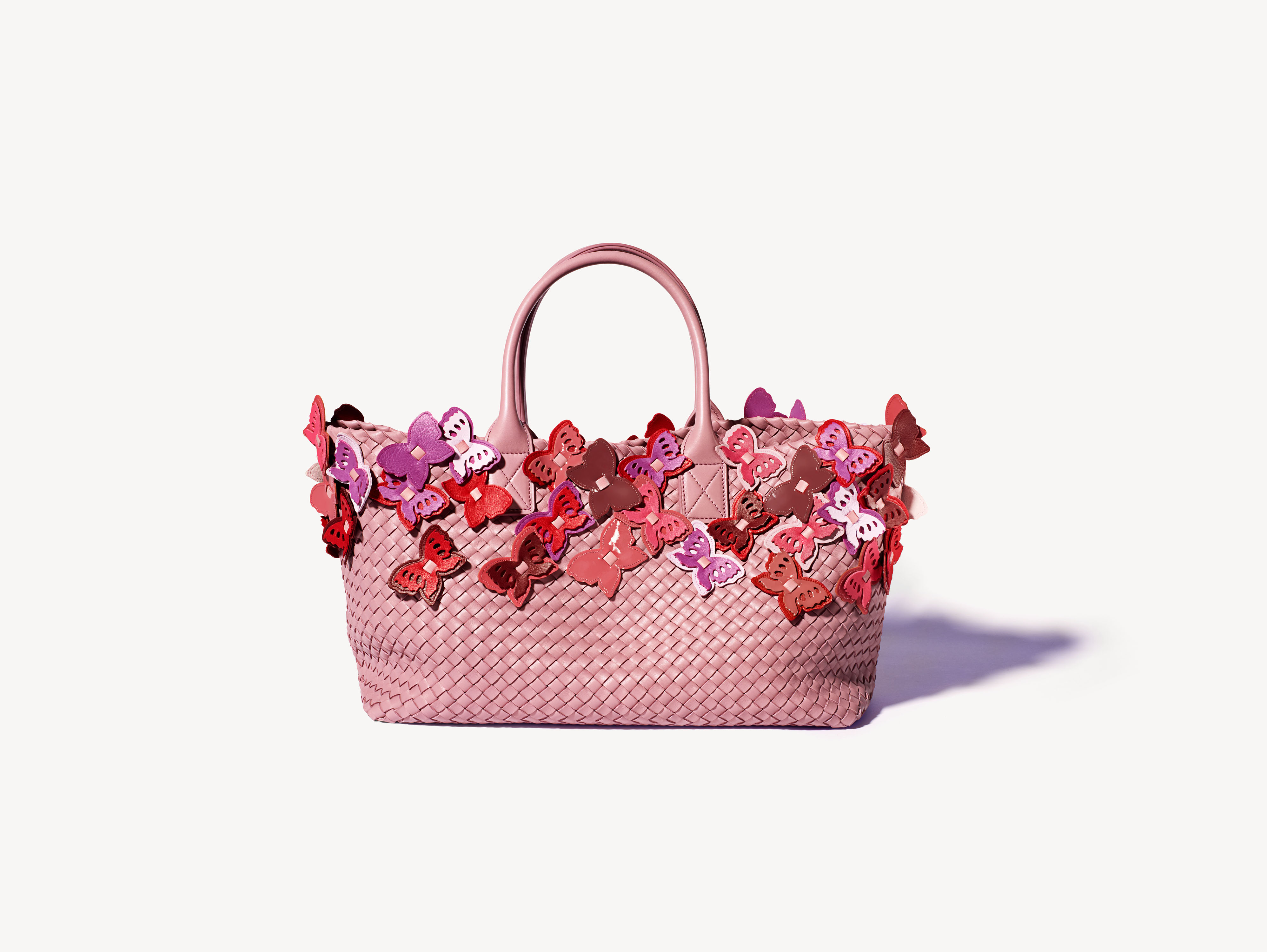 イタリアの職人に会いに行こう！〈ボッテガ・ヴェネタ〉が伊勢丹新宿店