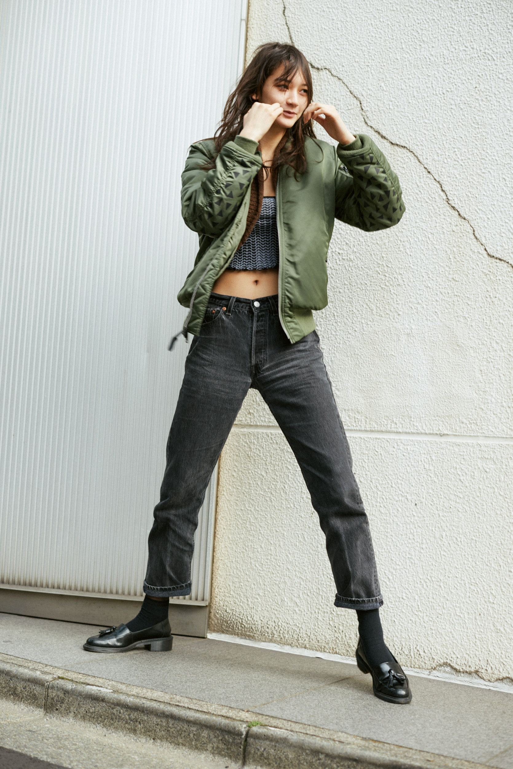 松岡モナの私服スナップ