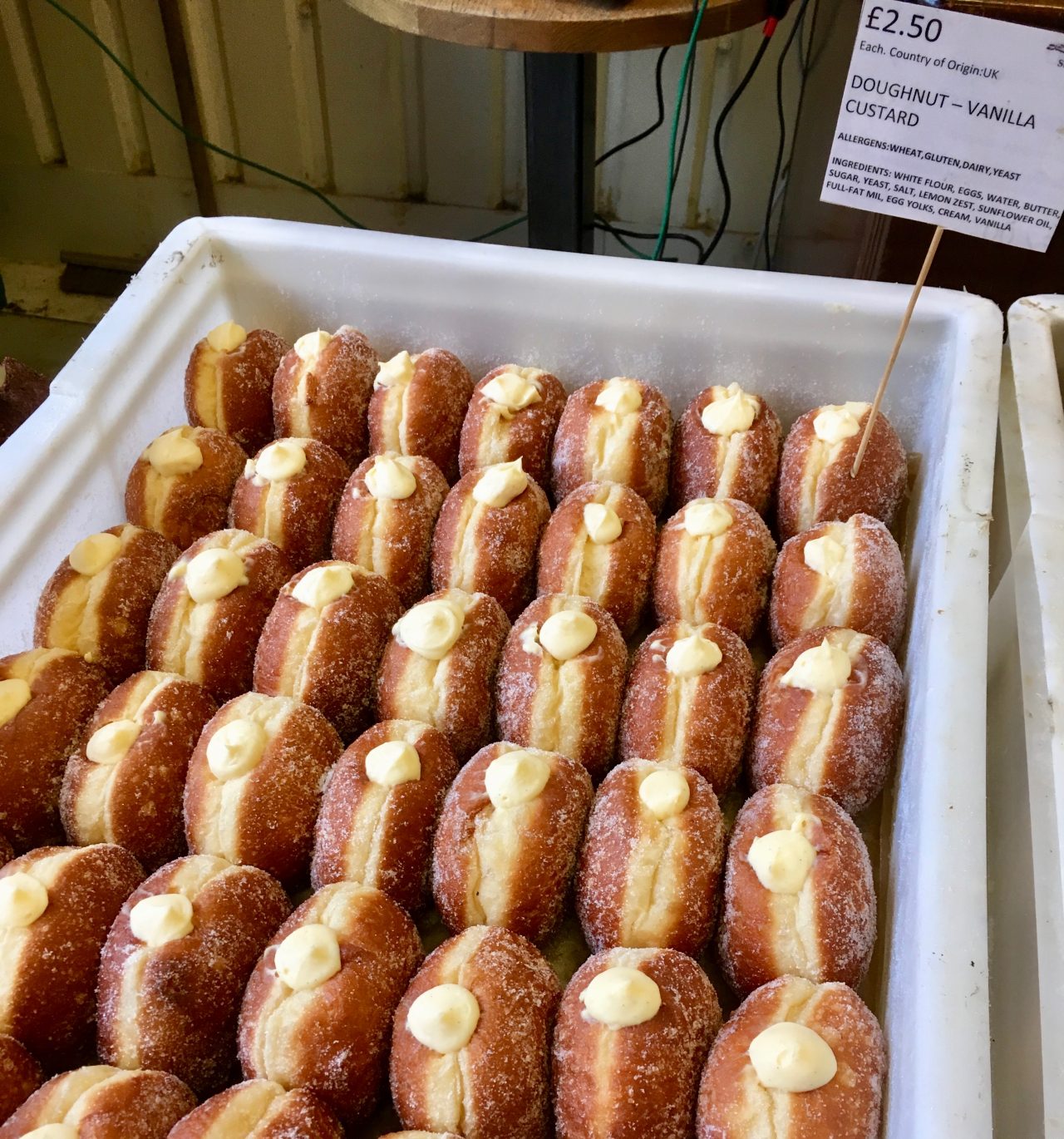 セント・ジョンのカスタードドーナツ