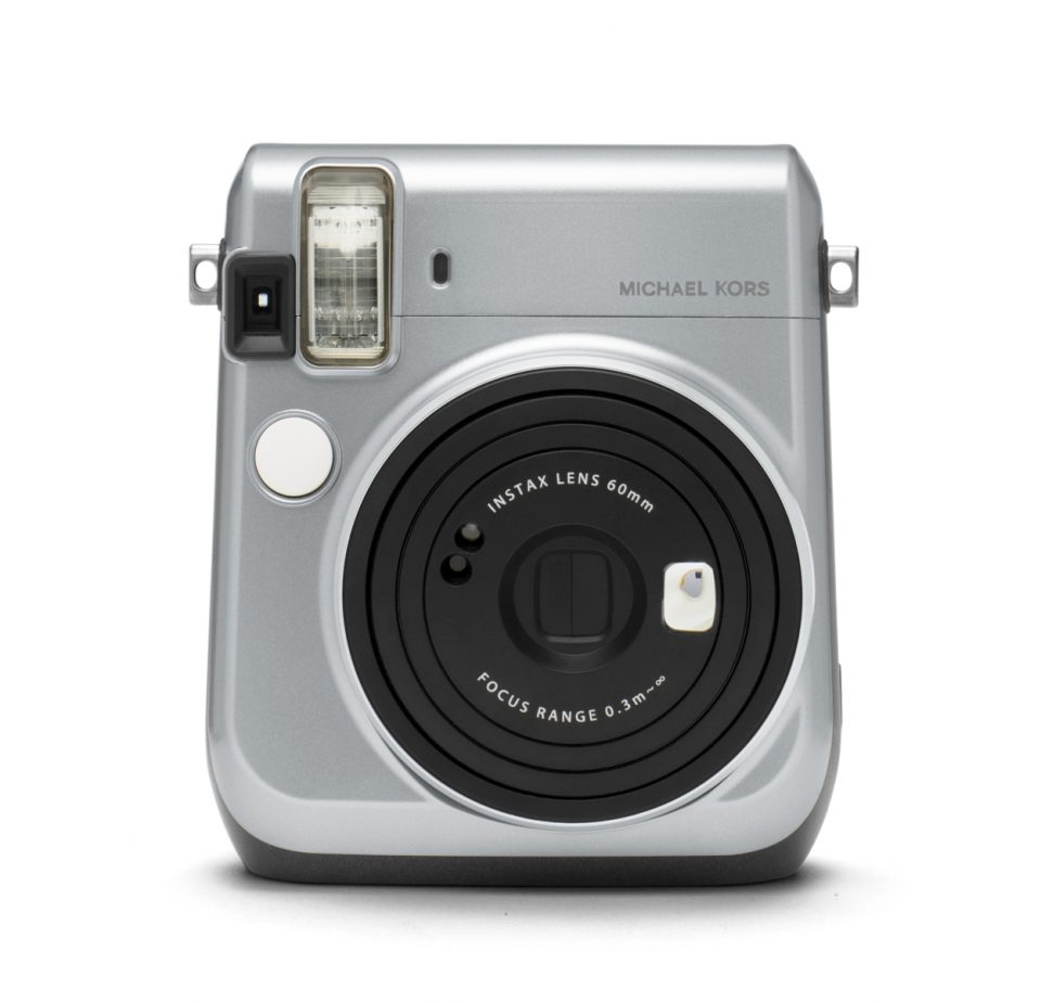 MICHAEL KORS〉と富士フィルムがコラボ「Instax mini 70」に新色 