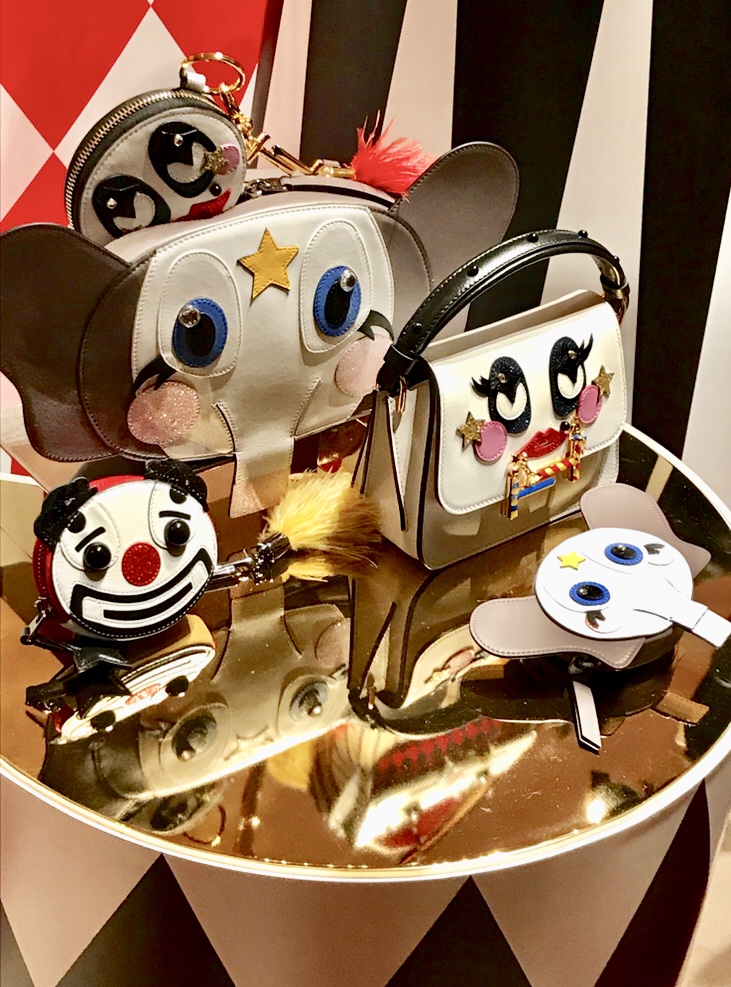 TOD'S トッズ　ホリデーシーズン　サーカス　ダブルTバッグ TOD'S トッズ ホリデーシーズン サーカス ダブルTバッグ バッグ