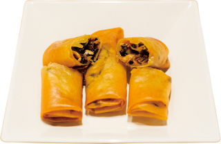 ティム・ホー・ワン　きのこと筍の揚げ春巻き