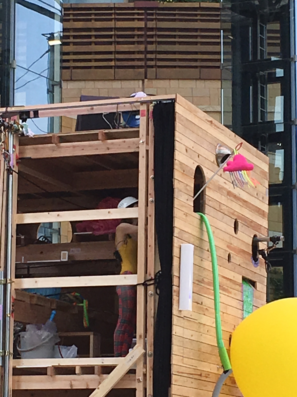 「tower（THEATER)]