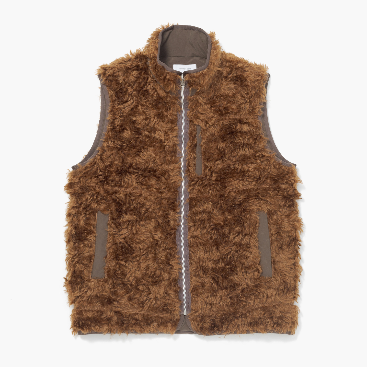 シュタイフとアダムエロペがコラボ。この秋は身も心もなりきり