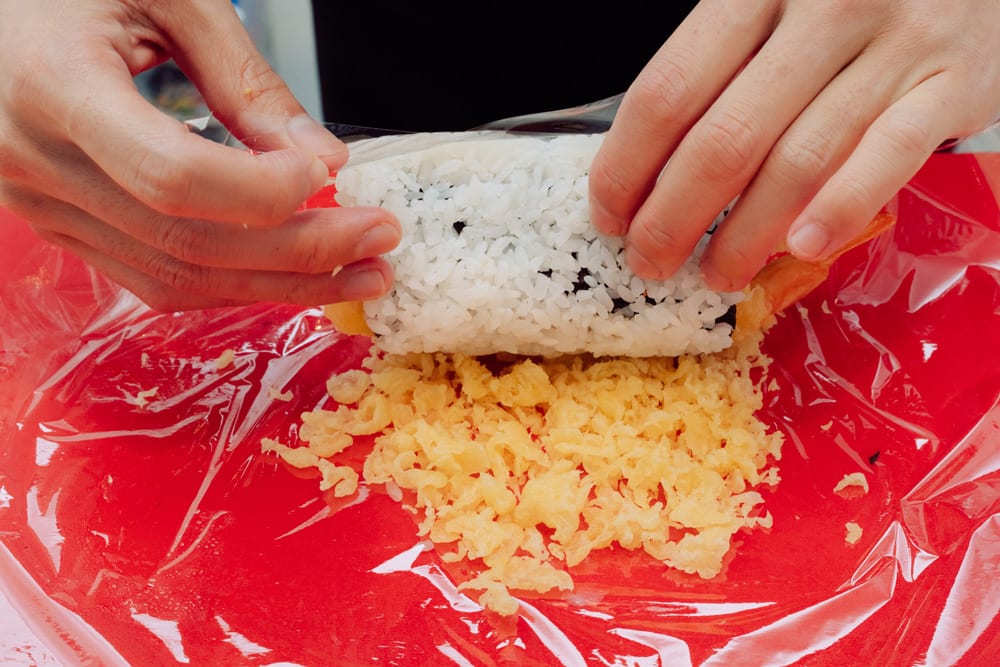 エビ天のカリフォルニアロールができるまで