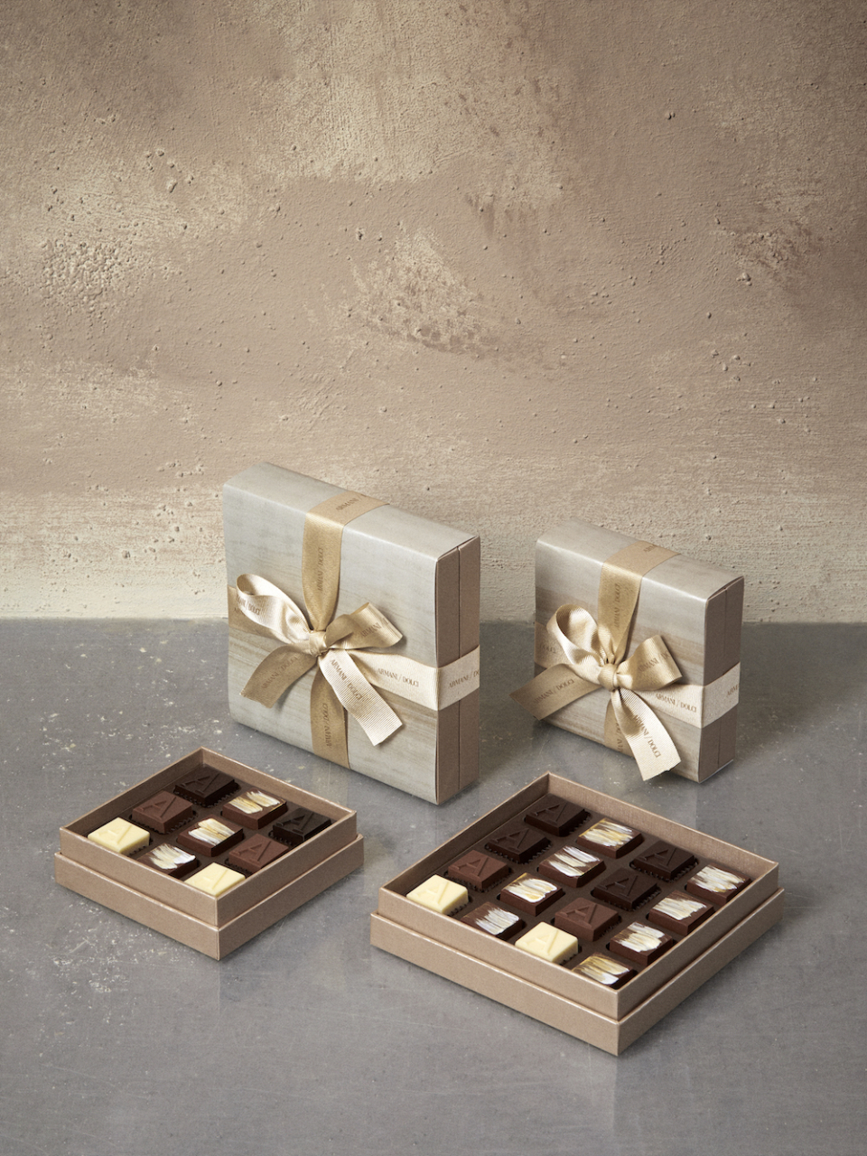 アルマーニドルチ プラリネ チョコレート 限定パッケージ 銀座タワー