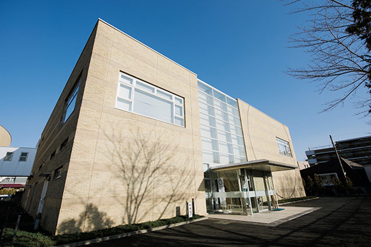 施設の外観