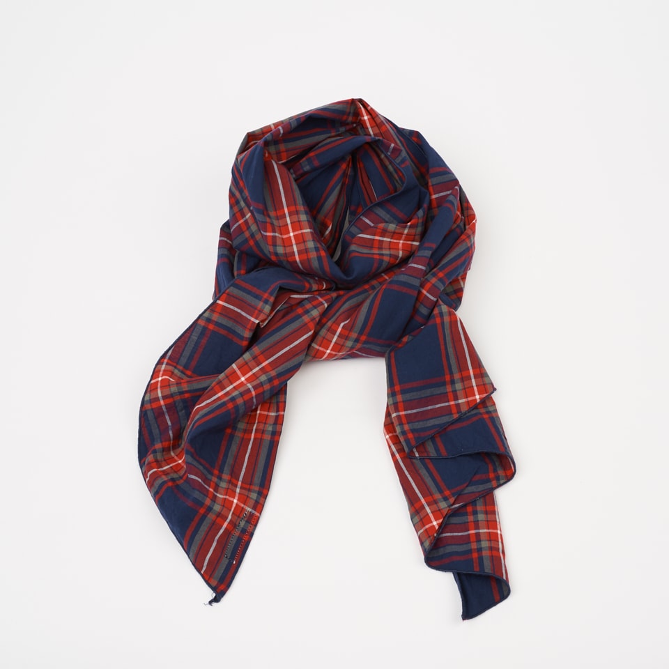 エンジニアドガーメンツのストール