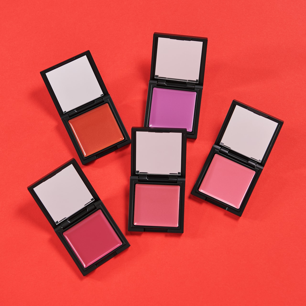 Celvoke カムフィークリームブラッシュ