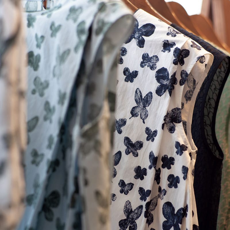 ミナのブラウス