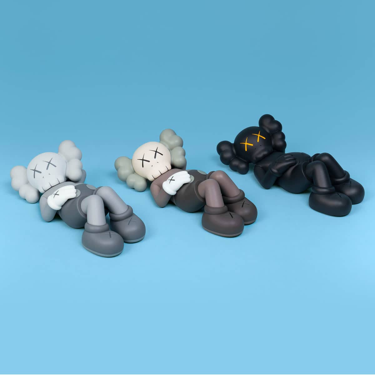 KAWS:HOLIDAY』ついに日本へ。富士山に巨大“COMPANION”が出現