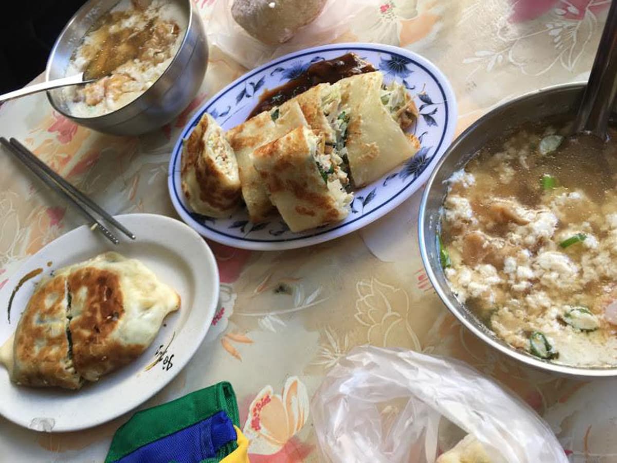 ステレオテニスさんの旅 朝ごはん