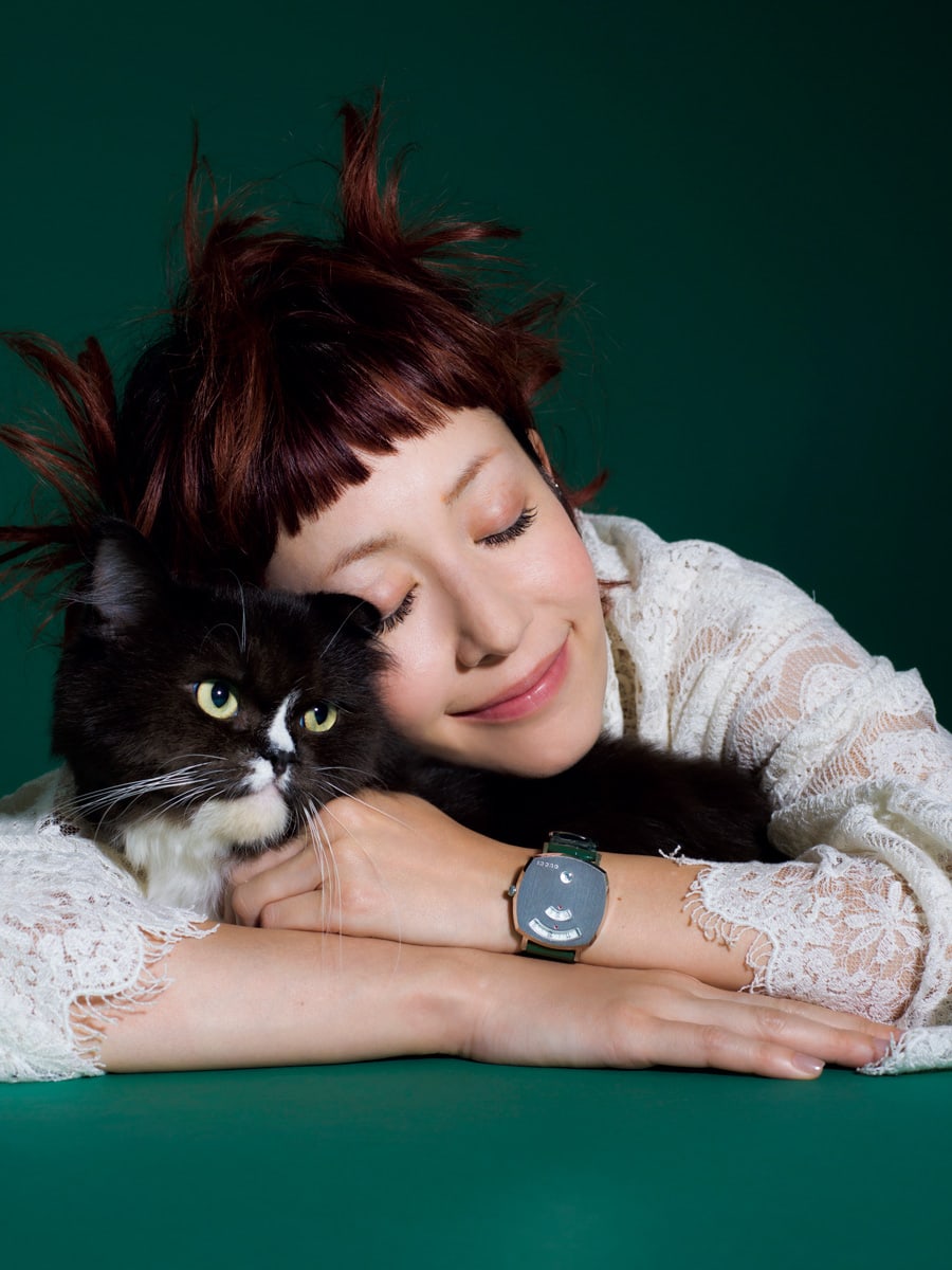 木村カエラと猫とグッチの時計