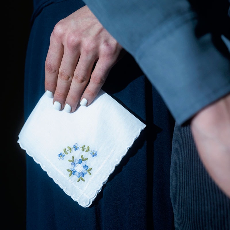汕頭　美品アンティーク　ブラウン　スワトウ　レース　刺繍ハンカチ　結婚式　和装 レース＆刺繍ハンカチはレディの必需品 ゲットするなら一生物を