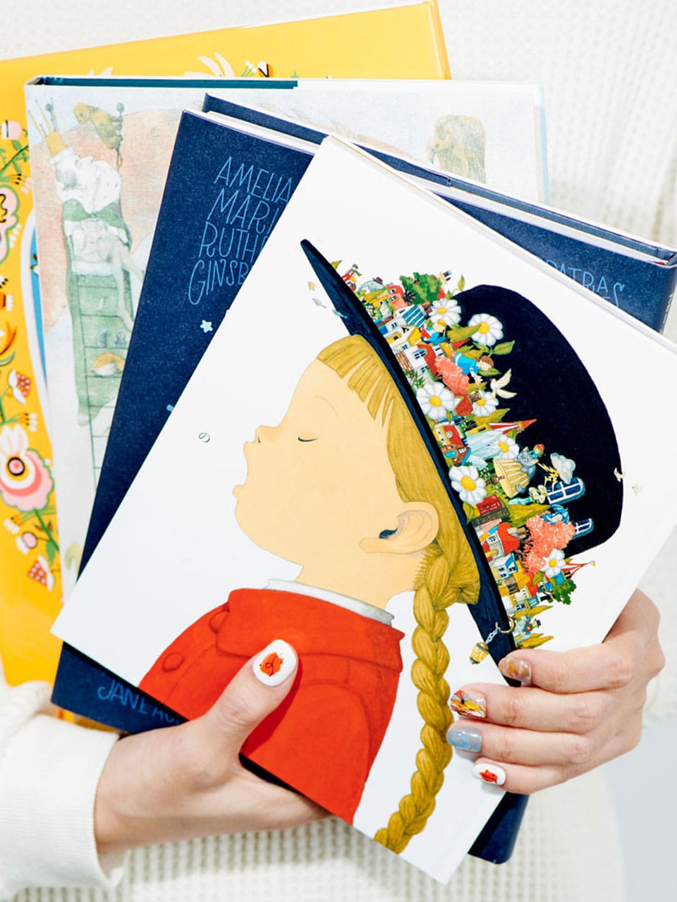 絵本・児童書 Nail 本からアイディアを拾う冬ネイル【絵本＆児童書編】 | 【GINZA】東京