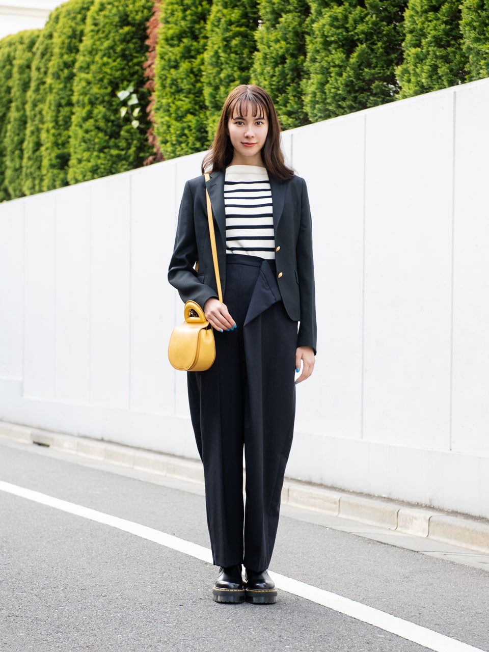 代理店で働くACOだよ