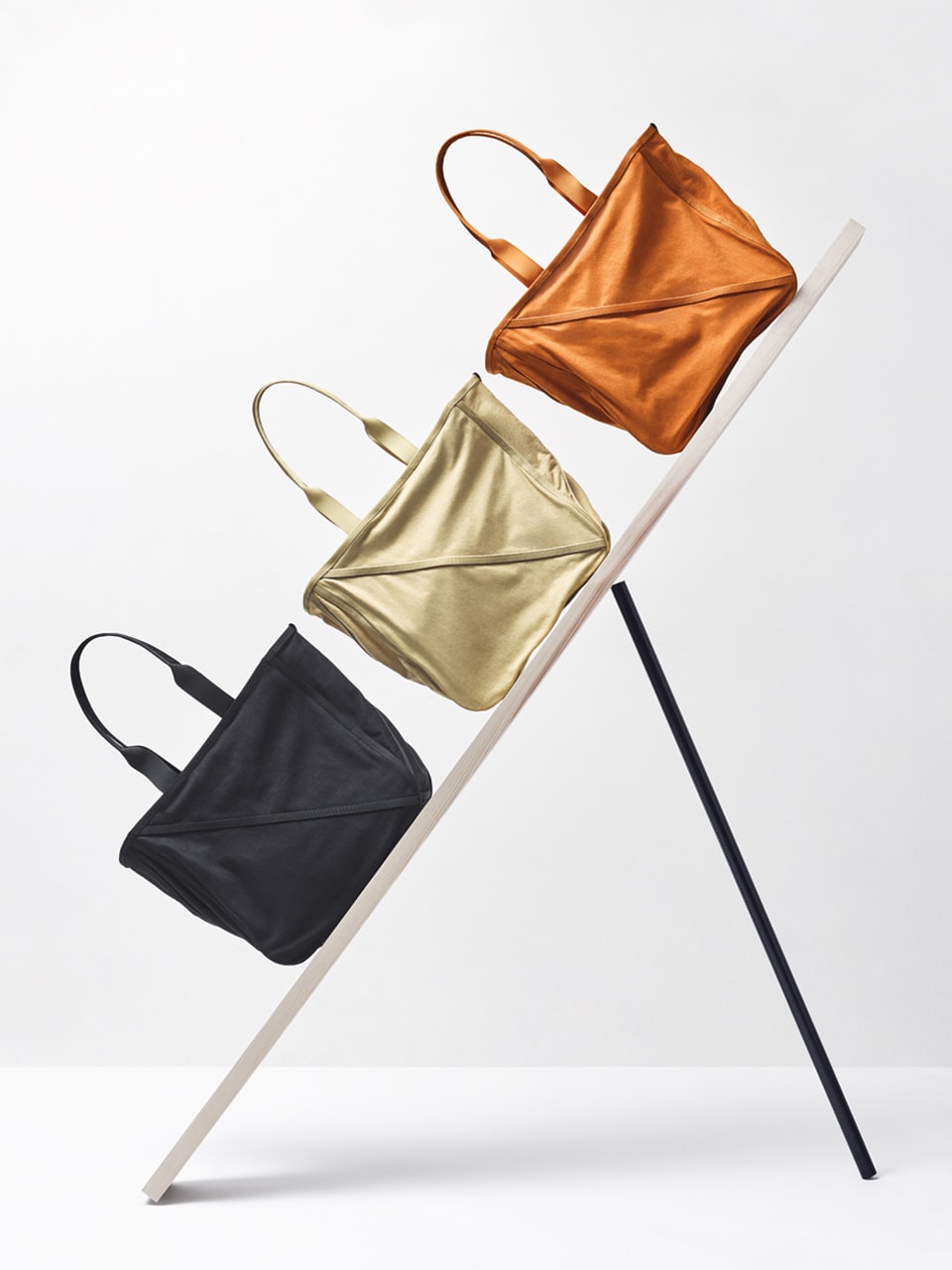 GOOD GOODS ISSEY MIYAKE グッドグッズイッセイミヤケ GG501724_0930_square.jpg
