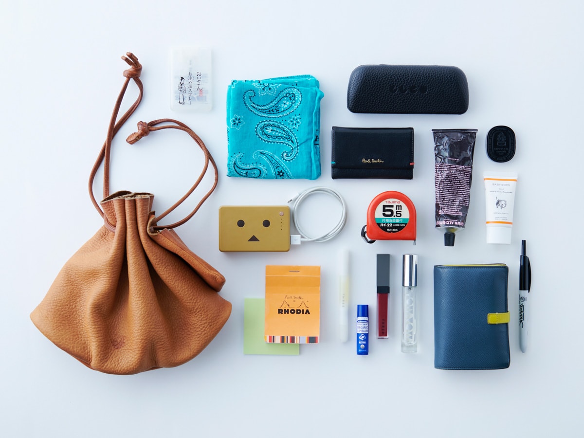 関田四季さんのバッグの中身