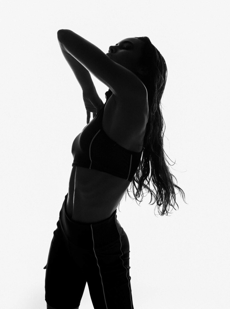 モデル・ローラが約2年かけた〈STUDIO R330〉。サスティナブル