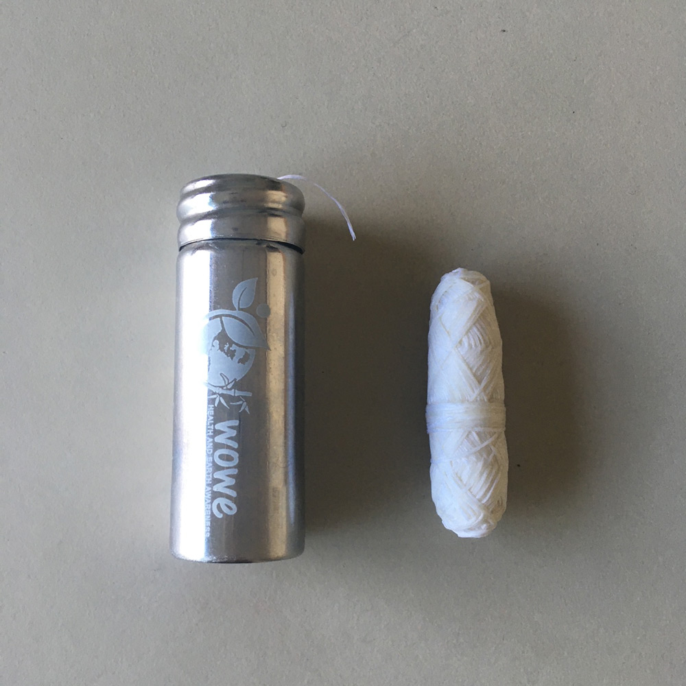 シルクタイプのデンタルフロス