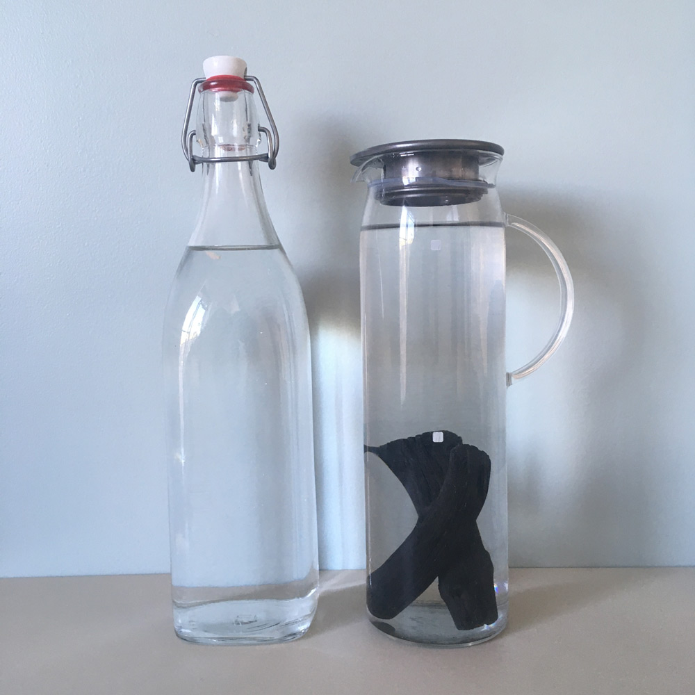 フィルターを通した水道水