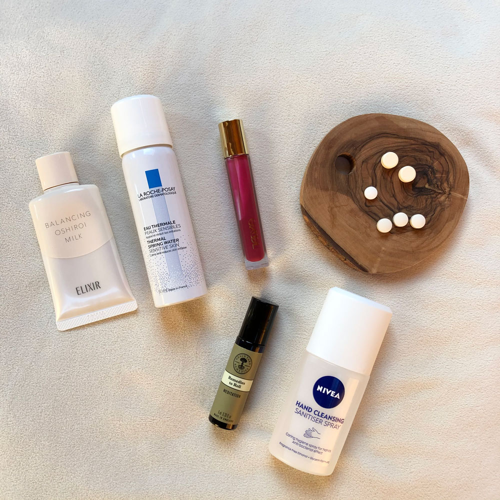 美女の輪 ポーチの中身