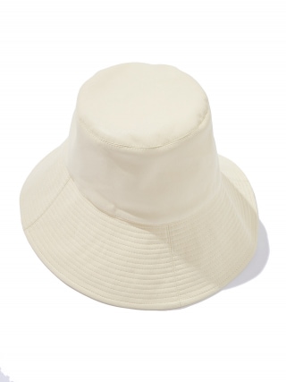 ナヌーシュカのハット