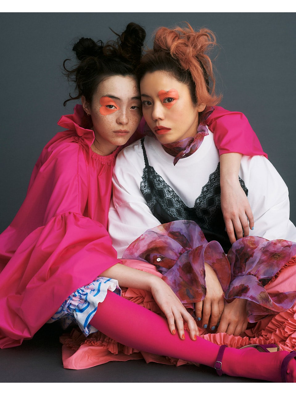 Chara × モトーラ世理奈「PINK, FULL BLOOM」 | 【GINZA】東京発信の
