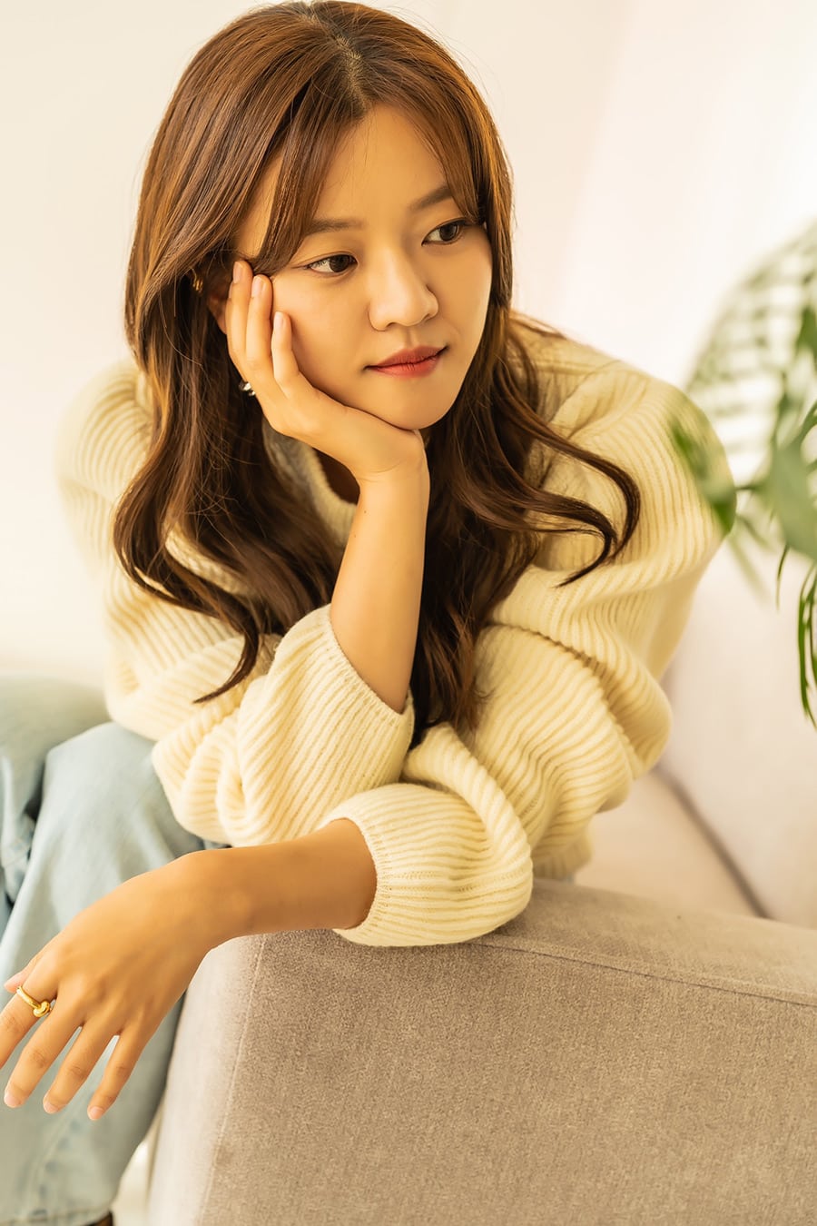 コ・アソン 映画『サムジンカンパニー1995』コ・アソンさんにインタビュー。「仲間と一緒だったら怖いものはないと思える」 | 【GINZA】東京発信の最新ファッション&カルチャー情報