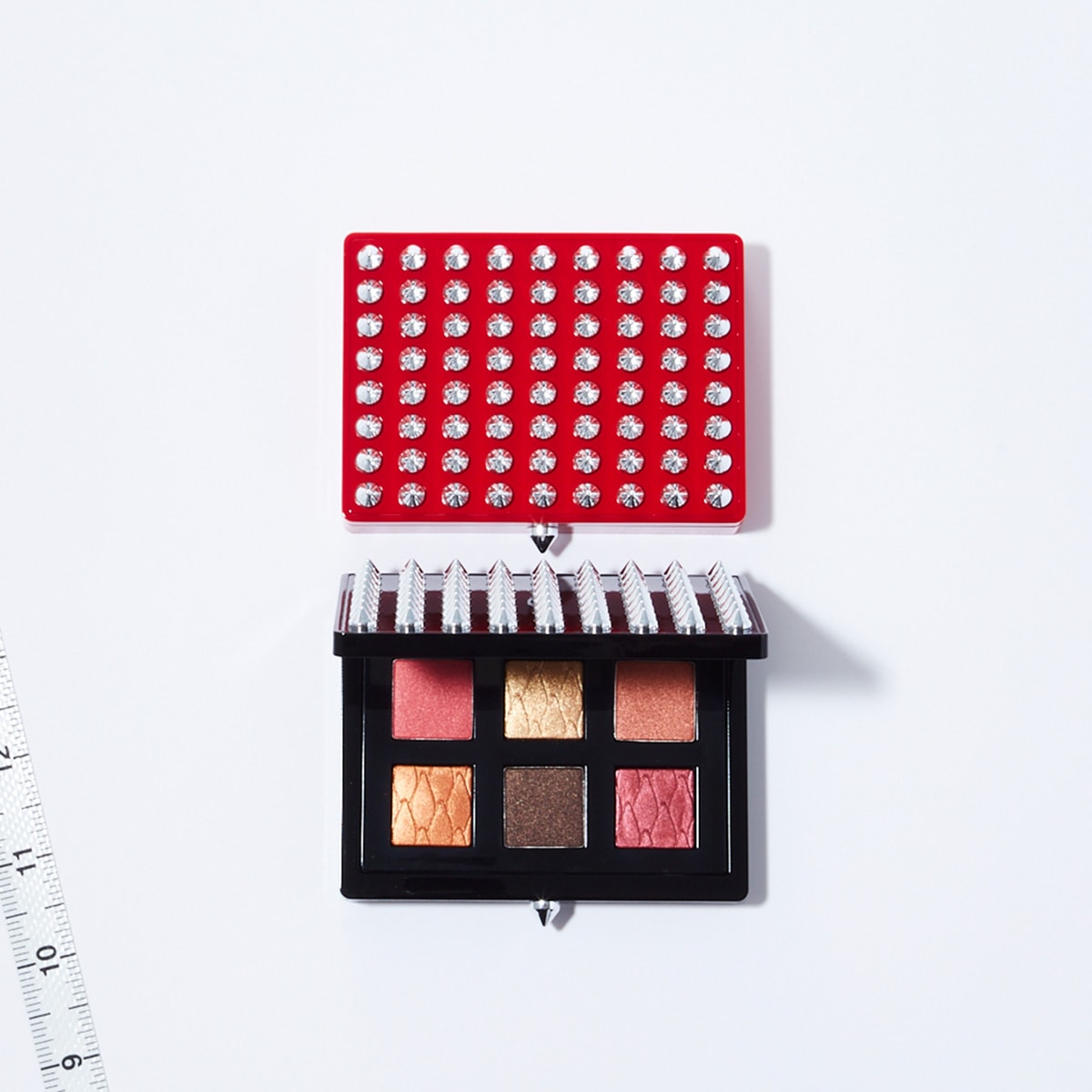 ルブタン アイシャドウ ローズピガール、ケースまとめ売り ルブタン アイシャドウ ローズピガール、ケースまとめ売り 【公式通販】