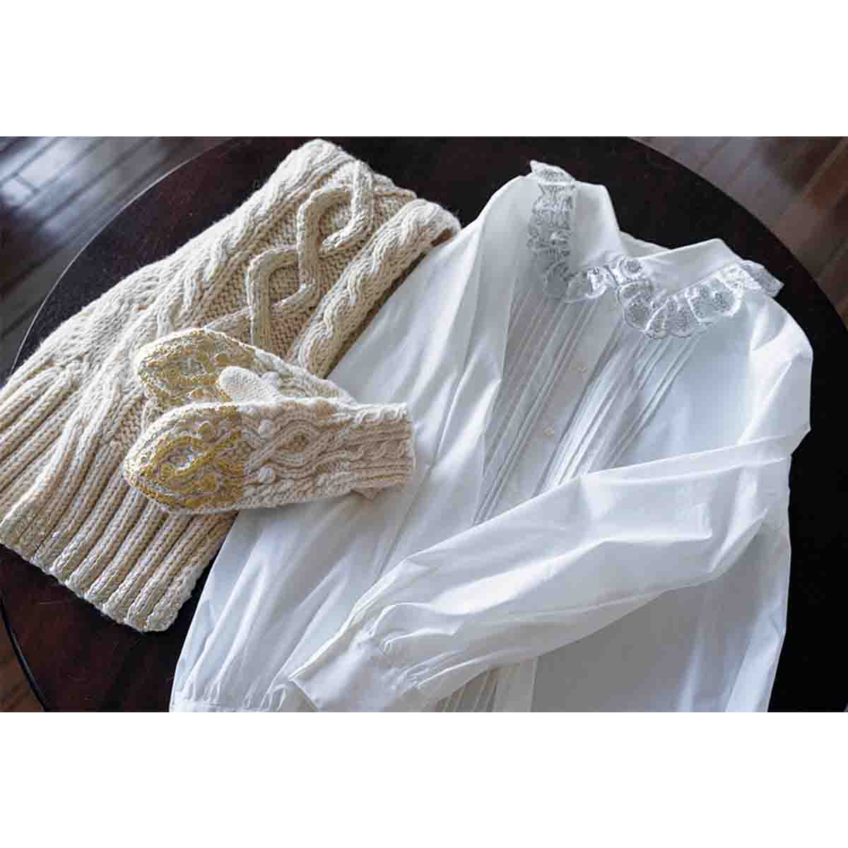 カネコアヤノ「愛するワンピースを特等席のラックに並べて