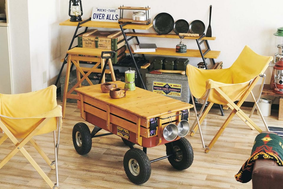 アイアンのアングルを使ったウッドラックに1軍ギアをディスプレイ