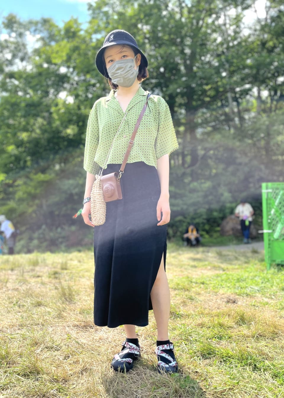 フジロック・フェスティバルでスタイルハント! vol.5 〈KEEN〉とシンプル×ヘルシーな肌見せスタイル