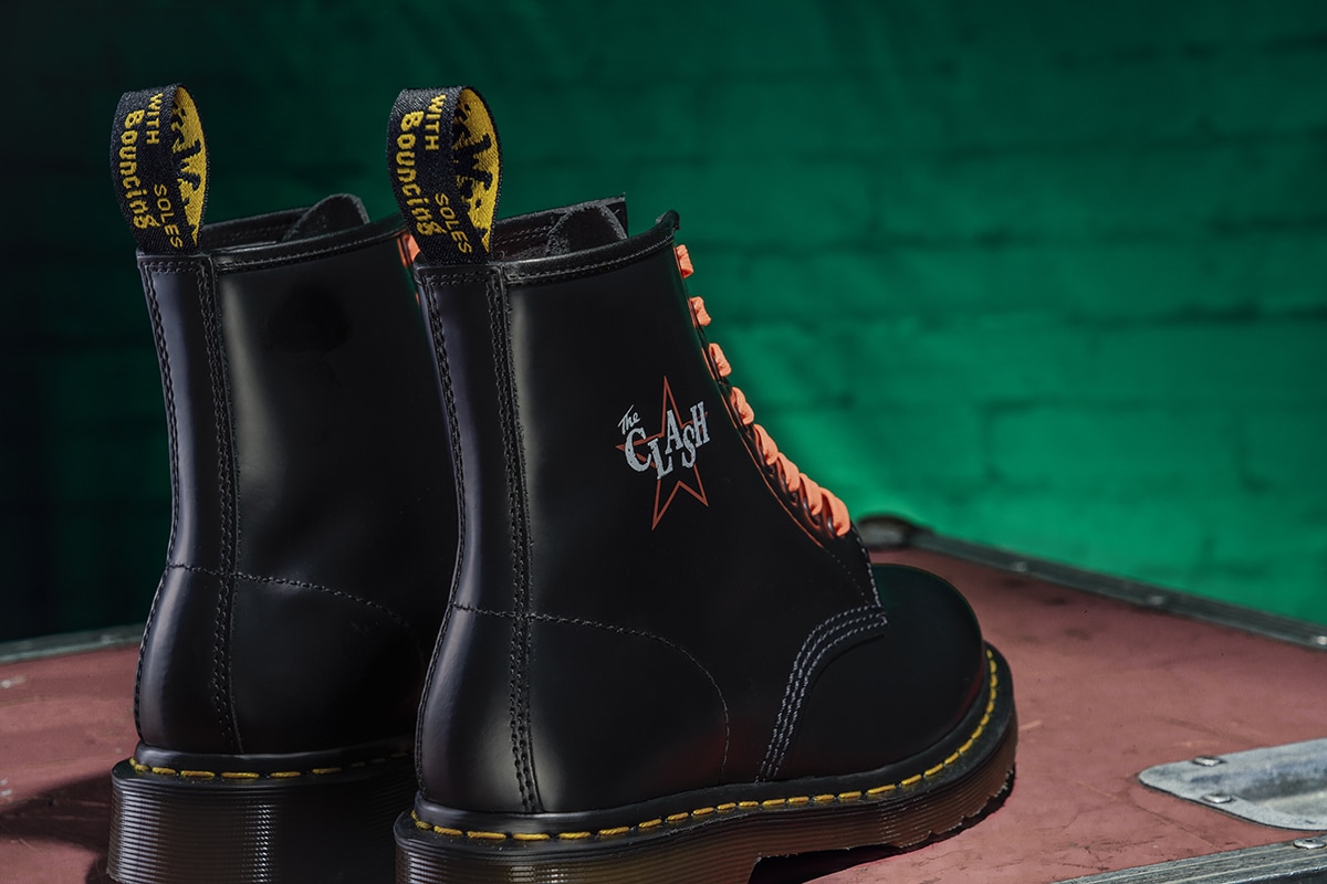 ドクターマーチン〉×ザ・クラッシュ、英国パンク・ロック精神を