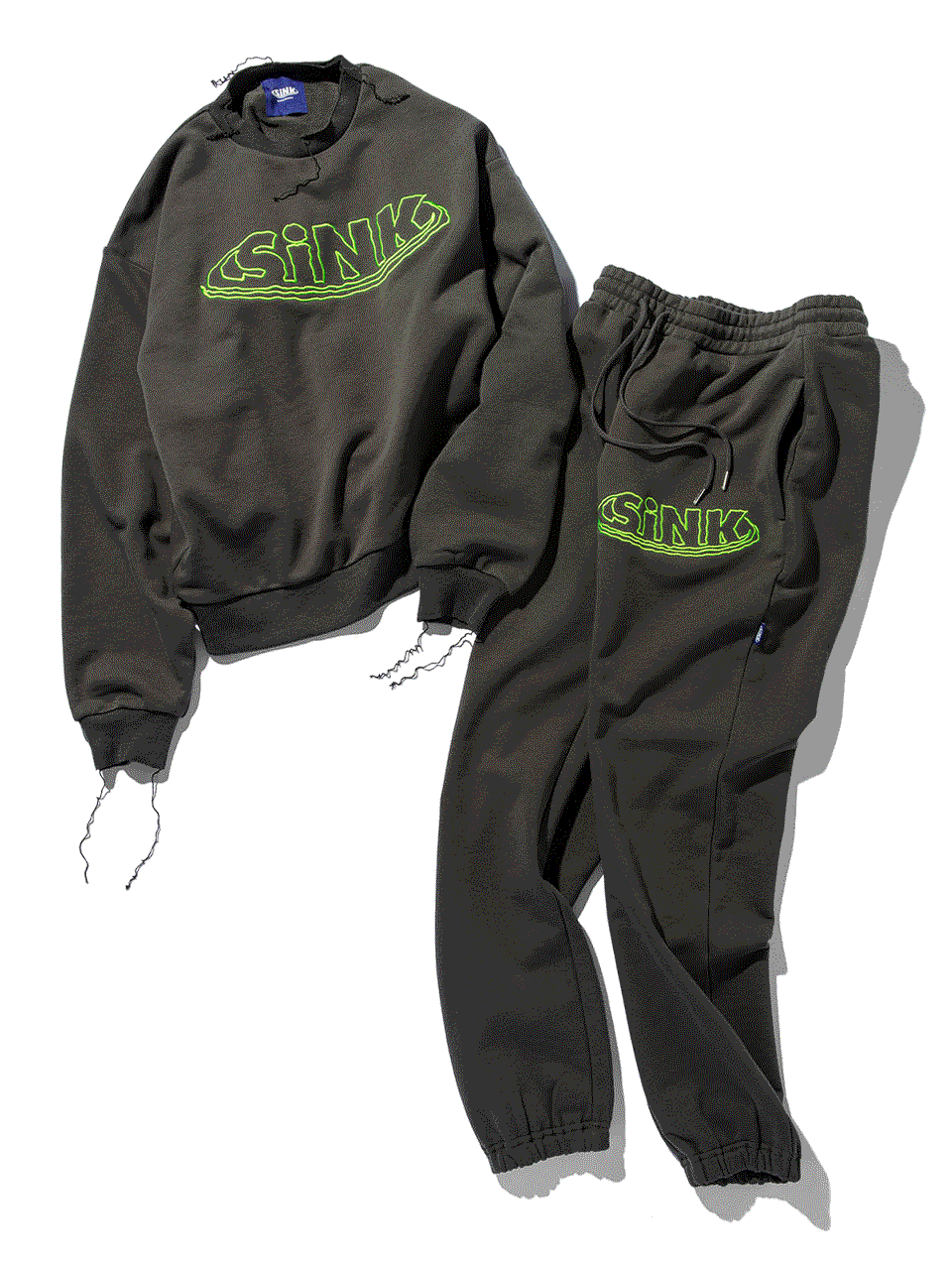 家が大好きで、怠惰なわたしたちにぴったりな日常着。〈SINK