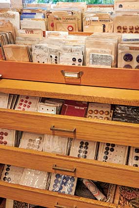 ヴィンテージボタン。ちいさきものに宿る大宇宙 | 【GINZA】東京発信の