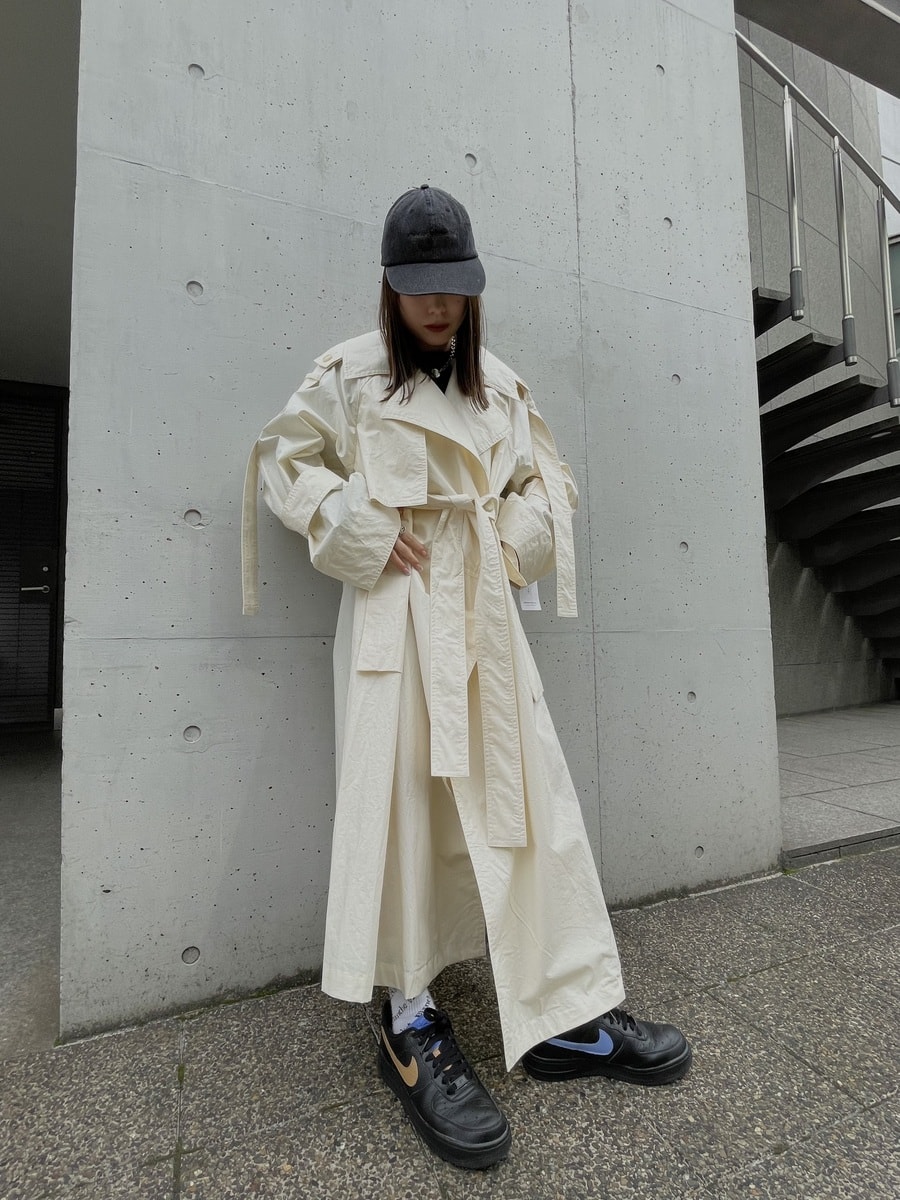 スニーカー愛が止まらない！ Vol.31 ASUKA SERIKAWA | 【GINZA