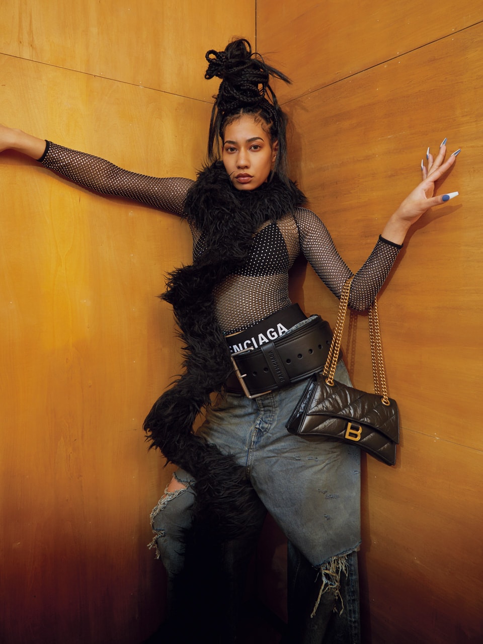 BALENCIAGA〉今注目のラッパーMFSが体現するメッセージ | 【GINZA