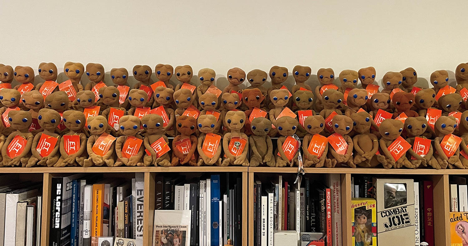 究極の愛好の形。E.T.のぬいぐるみばかり集める人 | 【GINZA】東京発信