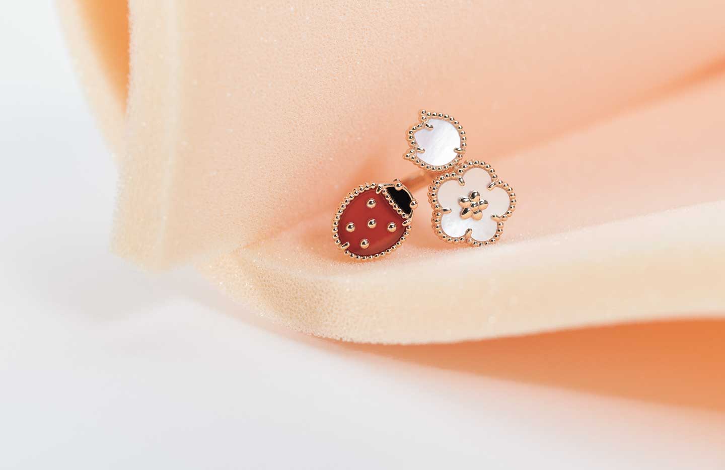 VENINI Van Cleef & Arpels オーナメント 4個セット Van Cleef & Arpels x Venini Murano Glass Holiday Ornament