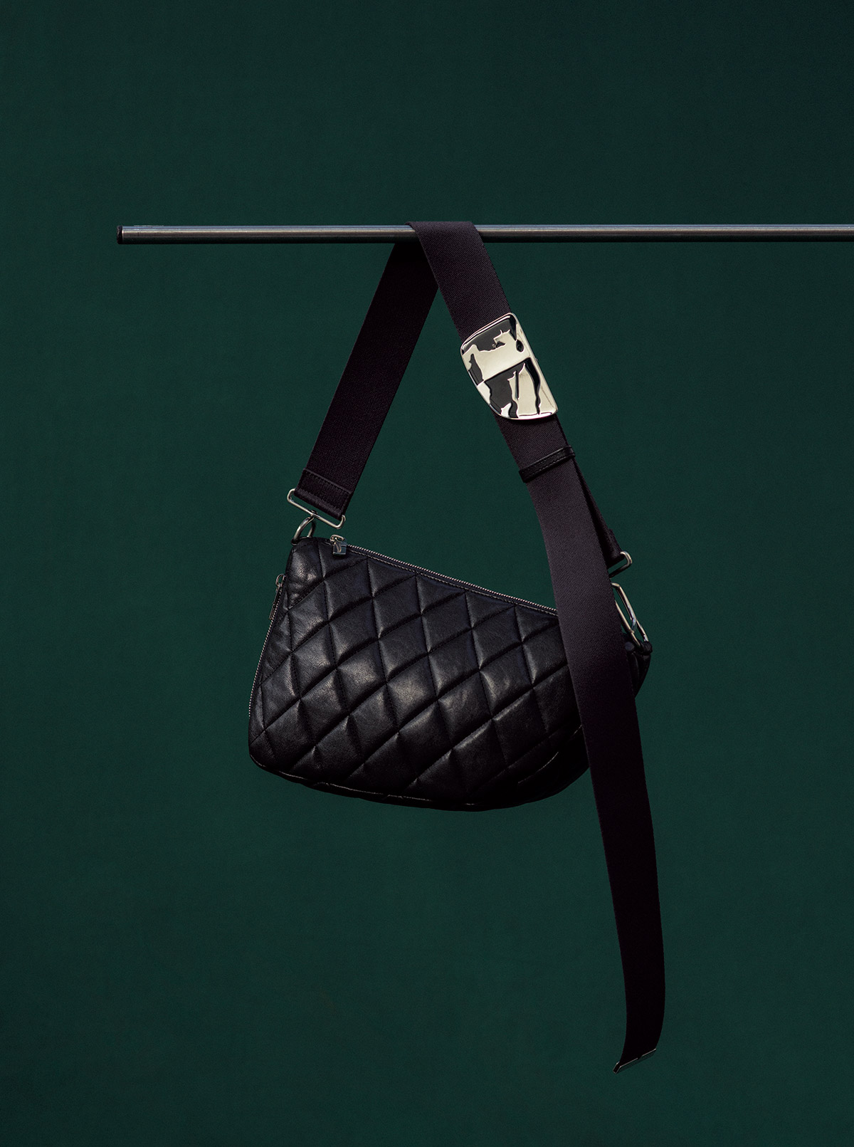 ☆白石麻衣着用☆Burberry Knight ショルダーバッグ S ☆白石麻衣着用☆Burberry Knight ショルダーバッグ S 最後の