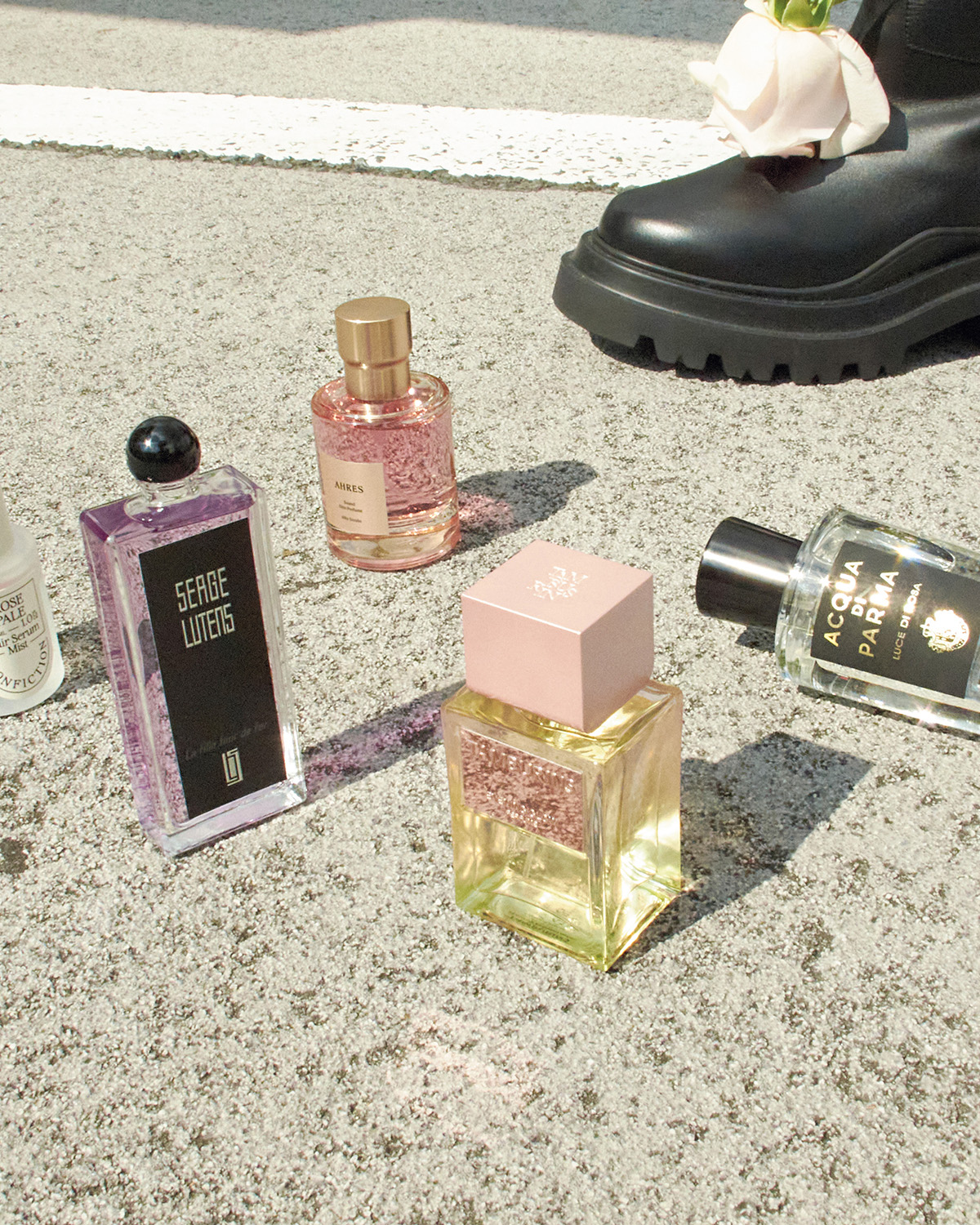 DAY4 レザーのロングブーツをはく日の香り | 【GINZA】東京発信の最新