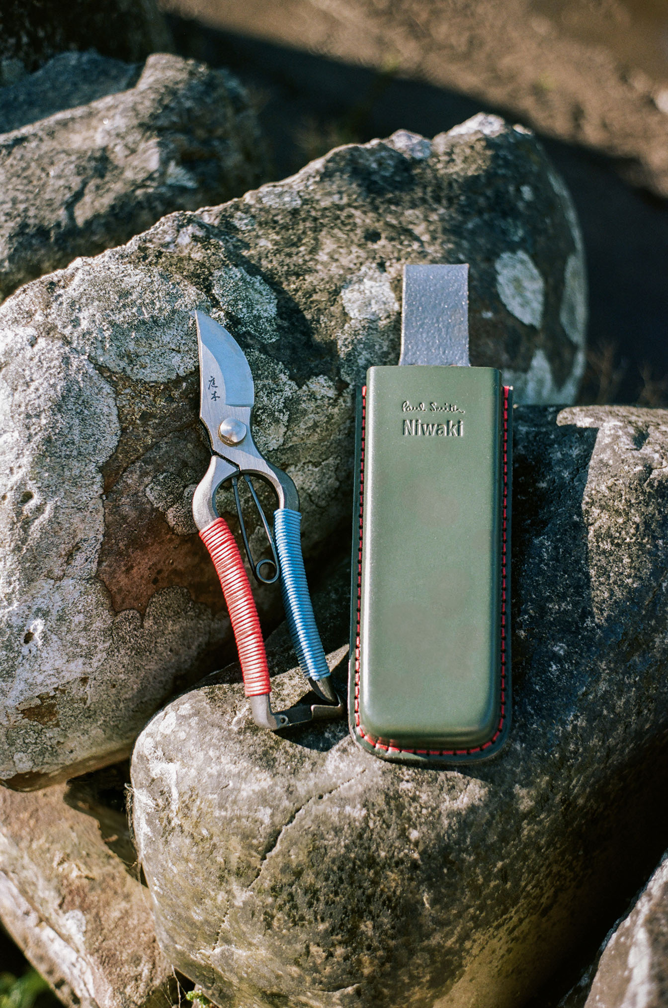 ポール・スミス〉×〈ニワキ〉のガーデニングツール | 【GINZA】東京