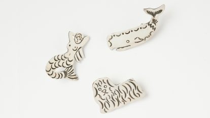 人魚、クジラ、わんわんも♡〈ムンカ〉のブローチ