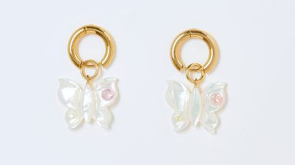 幼心をくすぐる〈ノッテ〉のバタフライピアス