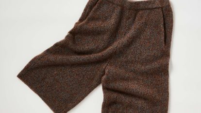 〈アーバンリサーチ〉大人のニットパンツ