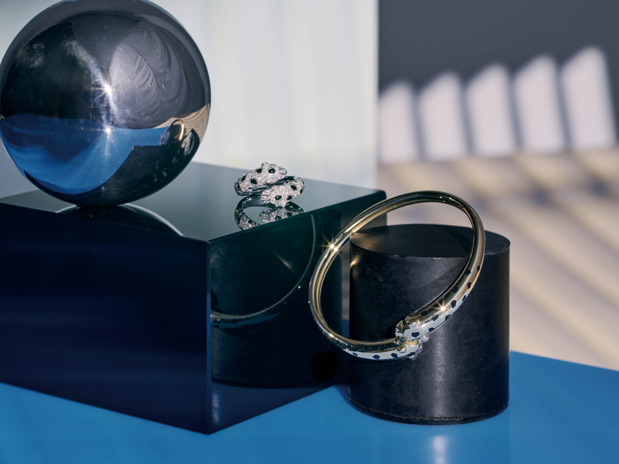 Cartier アクセサリートレイ【銀座限定】 銀座の新店でスペシャルな買い物を。vol.01 | 【GINZA】東京発信の最新