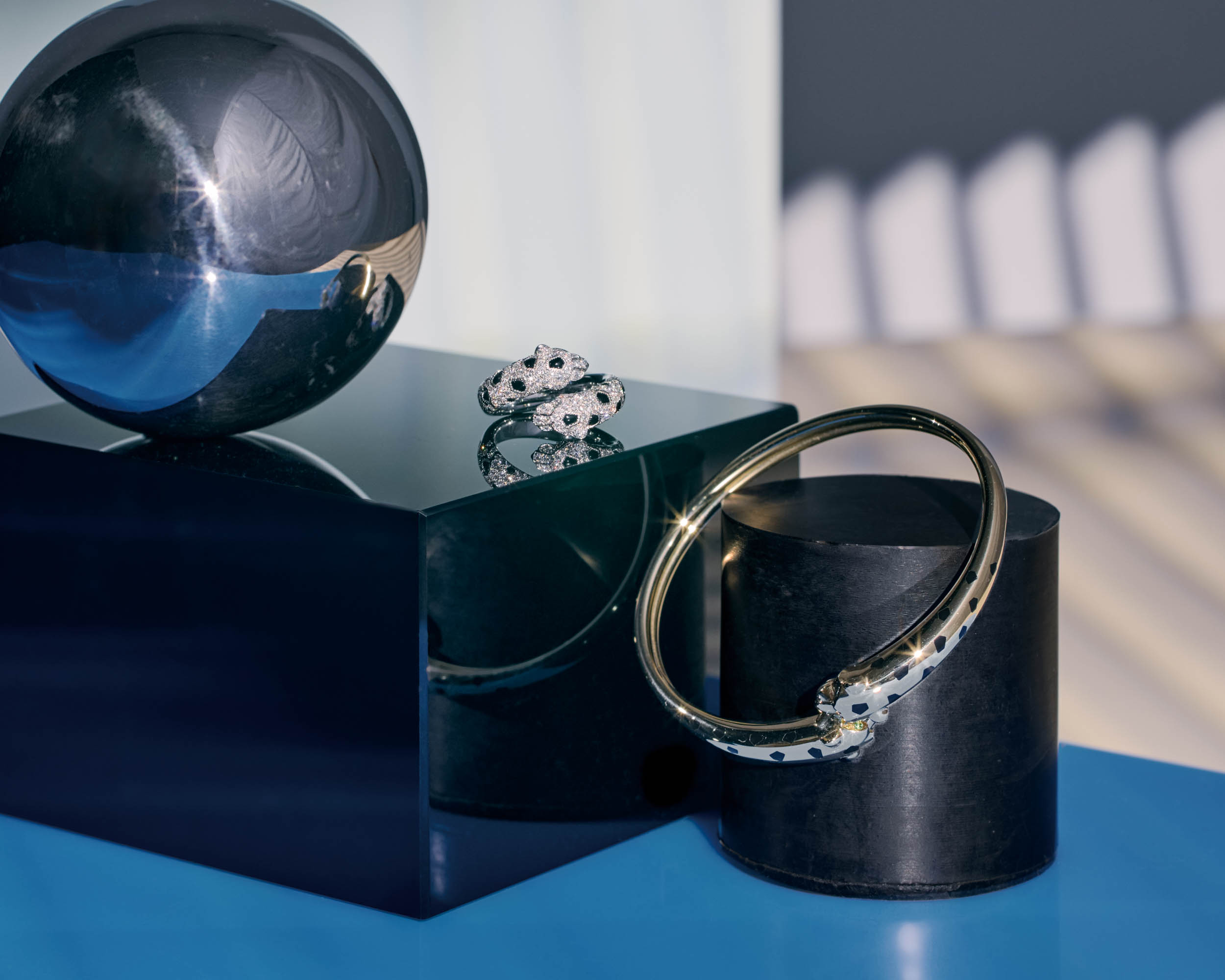 Cartier アクセサリートレイ【銀座限定】 銀座の新店でスペシャルな買い物を。vol.01 | 【GINZA】東京発信の最新