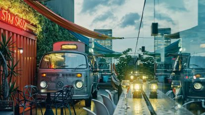 銀座「ROOF DOGS」ホットドッグ×シャンパンが気分を上げる。空に浮…