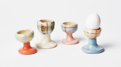 DO YOU NEED EGGS?〈カミコ〉のエッグスタンド